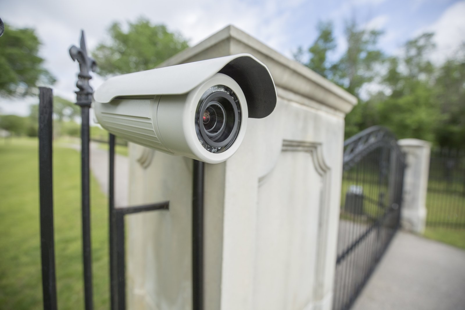 Security camera covering a gated driveway